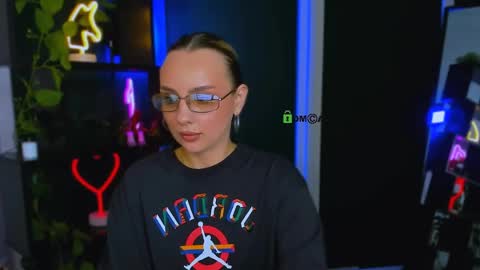 Snapshot of marianna_gray chatting on 04/10/26, 11:48 marianna gray online show from 04/10/26, 11:48