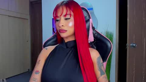 M A R I A N E online show from 12/01/25, 03:55