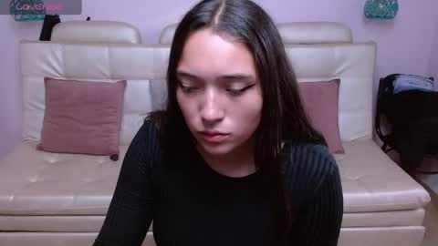 Snapshot of marianne_cam chatting on 04/11/26, 12:20 marianne_cam online show from 04/11/26, 12:20