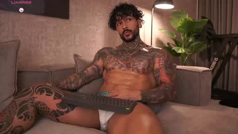 Snapshot of mariano_costa chatting on 02/23/26, 02:42 Mariano Costa online show from 02/23/26, 02:42