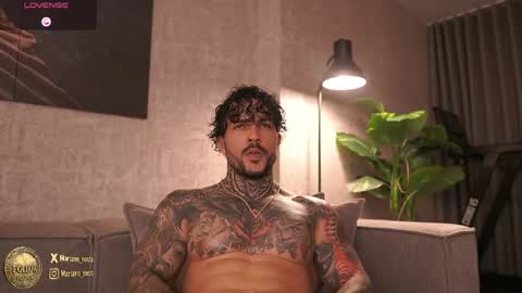 Snapshot of mariano_costa chatting on 04/22/26, 01:41 Mariano Costa online show from 04/22/26, 01:41