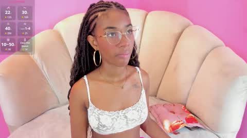 Snapshot of marianrosse chatting on 09/27/25, 08:03 marianrosse online show from 09/27/25, 08:03