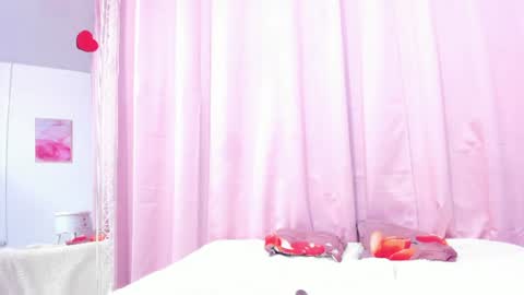 Snapshot of marianrosse chatting on 06/14/26, 02:24 marianrosse online show from 06/14/26, 02:24