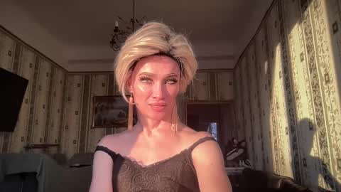 Snapshot of maridekoks chatting on 02/05/25, 01:33 Mari online show from 02/05/25, 01:33