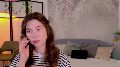 Marie LEAVE YOUR  WITH ME online show from 07/18/26, 05:11