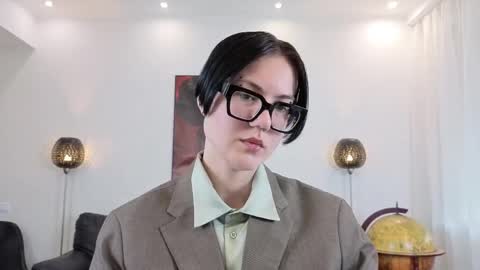 Marie Fitch online show from 05/01/26, 03:55
