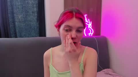 Marie 3 online show from 04/17/26, 03:20