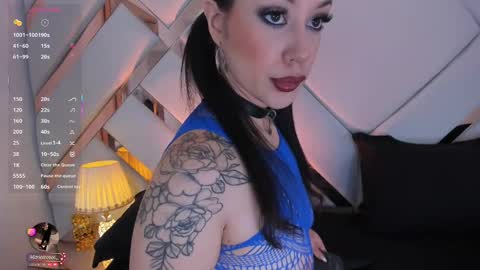 Mary online show from 09/10/25, 08:42