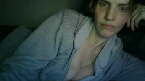 Snapshot of mariejojo chatting on 05/25/26, 02:28 Mariejojo online show from 05/25/26, 02:28