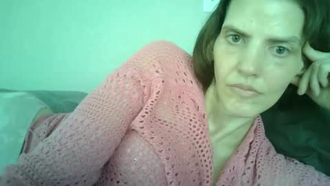 Snapshot of mariejojo chatting on 06/04/26, 02:01 Mariejojo online show from 06/04/26, 02:01