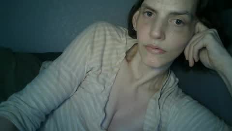 Snapshot of mariejojo chatting on 07/17/26, 01:01 Mariejojo online show from 07/17/26, 01:01