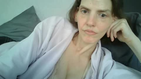 Snapshot of mariejojo chatting on 07/22/26, 01:47 Mariejojo online show from 07/22/26, 01:47