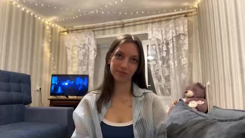 Snapshot of marielamilewski chatting on 11/06/25, 02:18 Marie online show from 11/06/25, 02:18