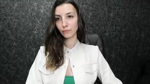 Snapshot of marielleanker chatting on 09/14/25, 04:55 marielleanker online show from 09/14/25, 04:55