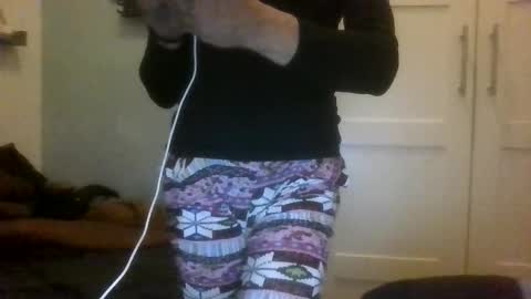 Snapshot of mariellesissy chatting on 10/06/25, 06:44 mariellesissy online show from 10/06/25, 06:44