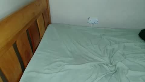 Snapshot of marigold_gift chatting on 05/19/26, 01:56 gold online show from 05/19/26, 01:56