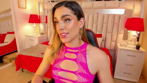 mariiahneedles online show from 01/16/25, 07:07