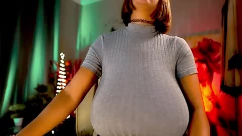 Snapshot of mariicha chatting on 02/04/25, 06:36 Nikita - Scroll down and read my bio please. New Pictures in Bio online show from 02/04/25, 06:36