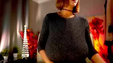 Nikita - Scroll down and read my bio please. New Pictures in Bio online show from 03/04/26, 07:03