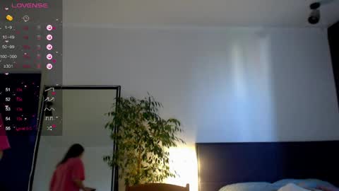 Mari online show from 05/25/26, 04:57