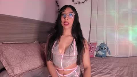 Snapshot of marijaneh chatting on 12/01/25, 09:14 Luna Dulk online show from 12/01/25, 09:14