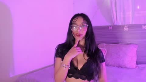 Snapshot of marijaneh chatting on 02/07/26, 09:40 Luna Dulk online show from 02/07/26, 09:40