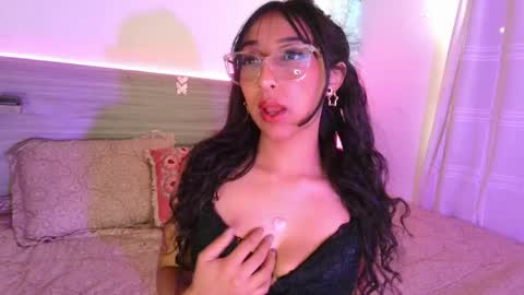 Snapshot of marijaneh chatting on 04/04/26, 12:35 Luna Dulk online show from 04/04/26, 12:35