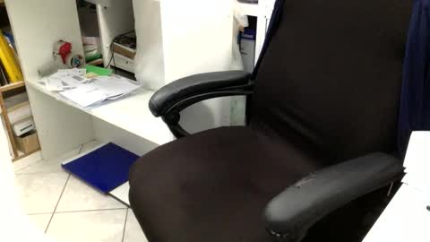 Snapshot of marikapikkola chatting on 09/22/25, 01:35 Mary... online show from 09/22/25, 01:35