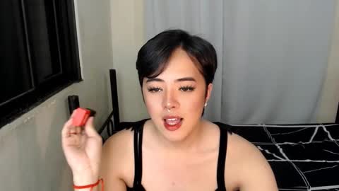 Snapshot of marikosue01 chatting on 02/11/25, 01:51 marikosue online show from 02/11/25, 01:51