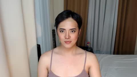 Snapshot of marikosue01 chatting on 02/19/25, 04:00 marikosue online show from 02/19/25, 04:00