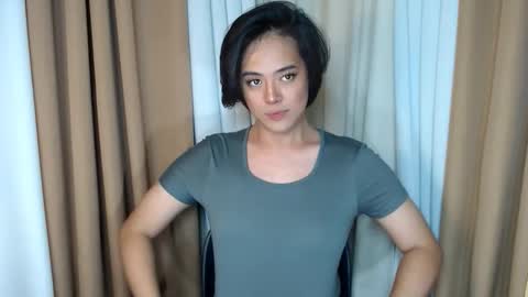 Snapshot of marikosue01 chatting on 11/16/25, 02:11 marikosue online show from 11/16/25, 02:11