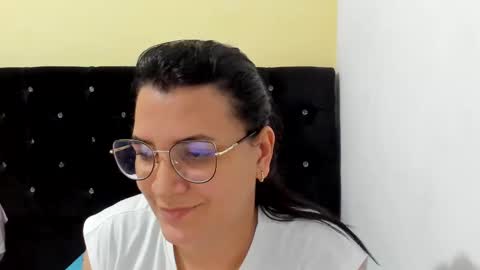 Snapshot of marilyn_garcia chatting on 01/06/25, 12:16 MARILYN SEXY online show from 01/06/25, 12:16