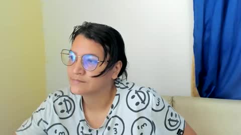 Snapshot of marilyn_garcia chatting on 02/11/25, 05:40 MARILYN SEXY online show from 02/11/25, 05:40