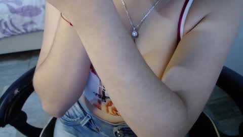 Snapshot of marilyn_lil chatting on 02/21/25, 05:13 Marilyn online show from 02/21/25, 05:13