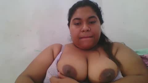 Snapshot of marilyn_porto chatting on 04/17/26, 06:44 marilyn_porto online show from 04/17/26, 06:44