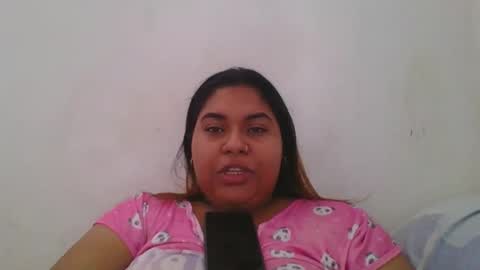 Snapshot of marilyn_porto chatting on 05/05/26, 04:26 marilyn_porto online show from 05/05/26, 04:26