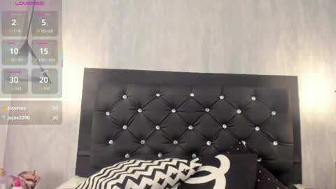 Snapshot of marilyndackaria_ chatting on 04/01/26, 01:41 Marilyn online show from 04/01/26, 01:41