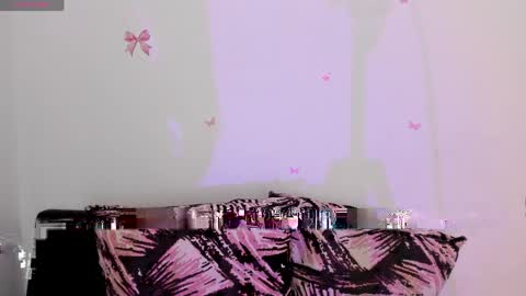 Marilyn online show from 04/27/26, 03:59