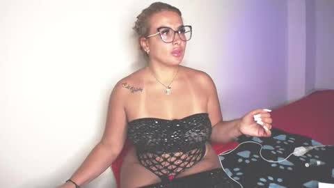 Marilyn Leon online show from 10/23/25, 01:38