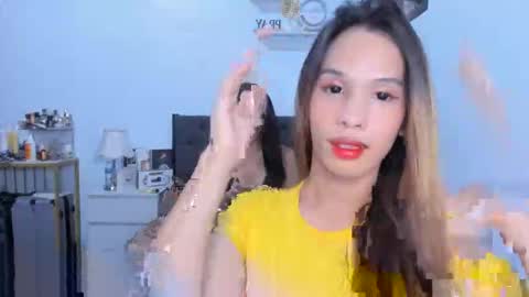 Snapshot of marimaraldama chatting on 03/05/26, 04:14 Anngilbuena online show from 03/05/26, 04:14