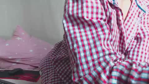 FOREVER YOURS online show from 01/12/25, 04:42