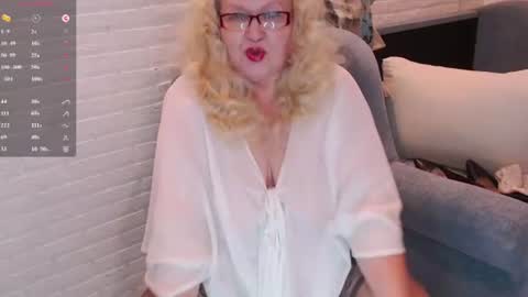 Snapshot of marinaabysss chatting on 07/21/26, 02:08 Marina online show from 07/21/26, 02:08