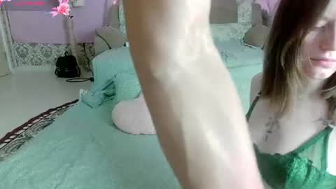 Snapshot of marinaxmonroe chatting on 06/14/26, 01:02 MarinaxMonroe online show from 06/14/26, 01:02