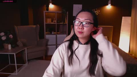 Snapshot of marine_vact chatting on 01/27/25, 12:12 Marine  online show from 01/27/25, 12:12