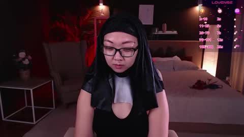 Snapshot of marine_vact chatting on 10/01/25, 02:12 Marine  online show from 10/01/25, 02:12