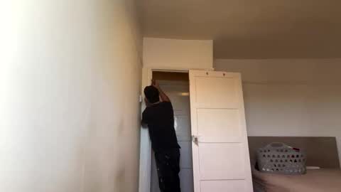 Snapshot of mariov43 chatting on 11/21/25, 10:03 mariov43 online show from 11/21/25, 10:03