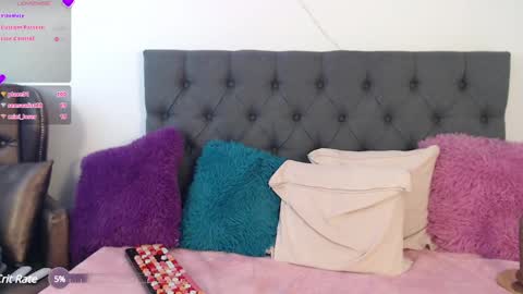 Paula Maria online show from 01/25/25, 01:30