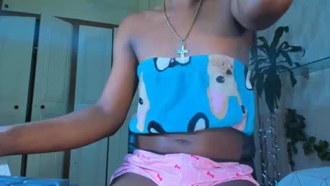 Nathaly online show from 02/19/25, 08:10