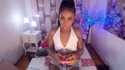 Nathaly online show from 12/14/25, 02:33