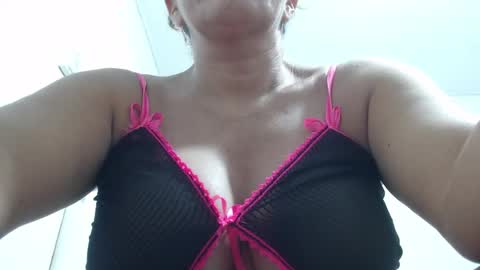 mariska_69 online show from 09/18/25, 01:02